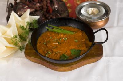 Hariyo Kurshani with Chicken